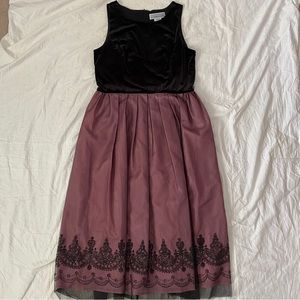 Jessica Howard Black Purple Dress